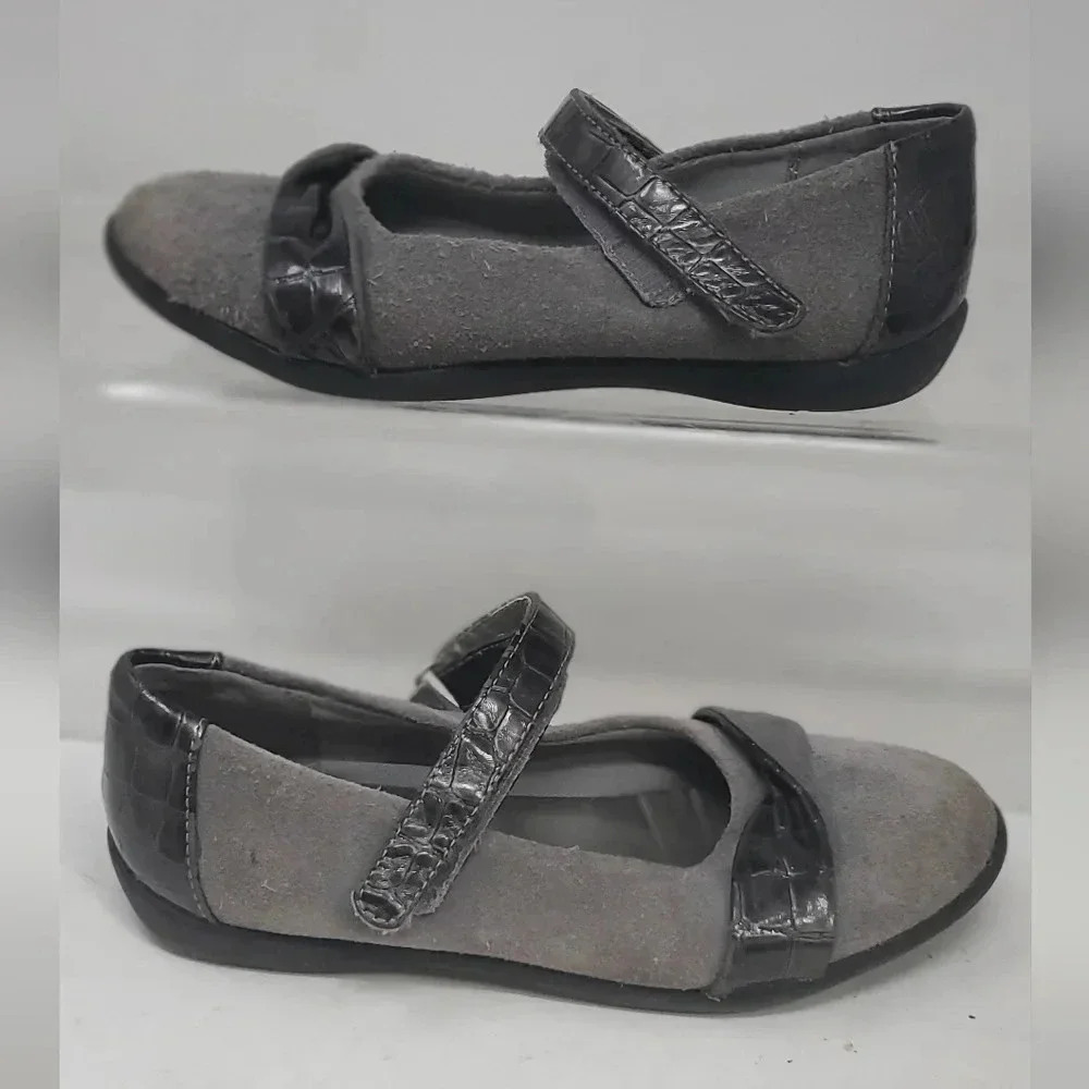 GIRLS BALLETO Leather Suede Light gray Maryjane Dress shoe Flexible Sole Comfort - Picture 3 of 13